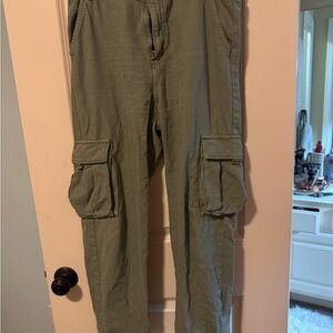 Levi's Women's Olive Cargo Pants